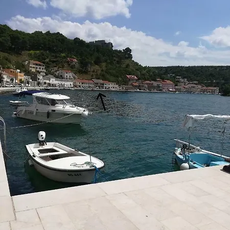 Tonka * Novigrad (Dalmatia)