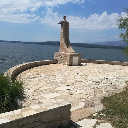 Tonka * Novigrad (Dalmatia)